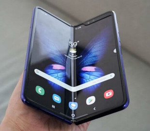 Samsung откладывает релиз Galaxy Fold на вторую половину 2019 года