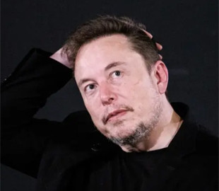 Ілон Маск не з'явився до суду у справі про роздачу мільйона доларів виборцям Трампа