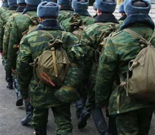 У Білгородській області мобілізовані росіяни влаштували бунт після того, як тиждень прожили просто неба, — ЗМІ