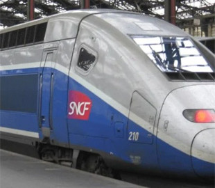 У Франції відновлюють нормальний рух поїздів після диверсії на залізниці