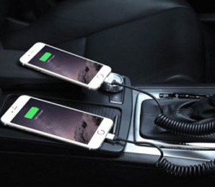 Як правильно заряджати смартфон в авто: експерти вказали на помилки та дали поради