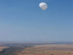 Канадські розробники представили перший у світі військовий баражувальний планер Eagle APDS