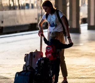 Польща масово перевіряє українців, які отримують виплати – у чому причина