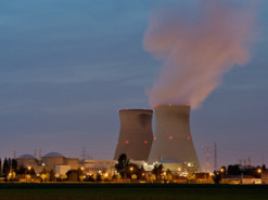 Франція розширить атомну енергетику на €70 млрд