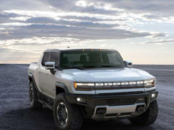 Бренд GMC показав позашляхові можливості електричного Hummer
