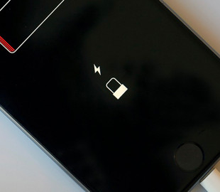 Apple может уменьшить батарею iPhone 12