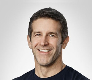 Складаний iPhone за 2 тис. доларів та 10 нових гаджетів: як Джон Тернус планує змінити Apple