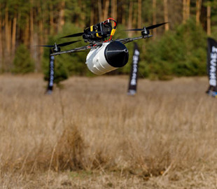 Британці шукатимуть способи "саджати" дрони на оптоволокні