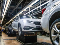 Массовые модели электромобилей окажутся дешевле аналогов с ДВС уже к 2025 году