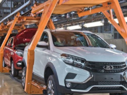 Санкції проти РФ змусили "АвтоВАЗ" відмовитись від свого єдиного кросовера