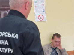 Сусіди видурили у матері зниклого воїна 400 тисяч гривень: деталі афери