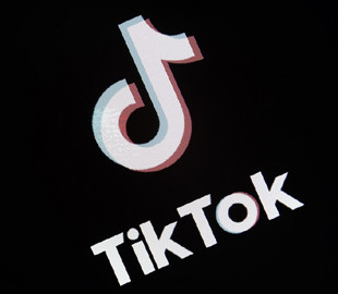 Найпопулярніший YouTube-блогер захотів викупити TikTok