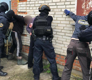 Судитимуть членів злочинної групи, які заробили близько 2 мільйонів гривень на виготовленні та збуті психотропів