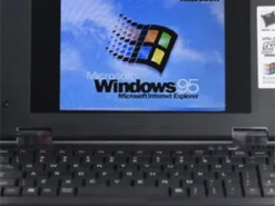 Представлений ноутбук Pocket 386 на 36-річному процесорі Intel та платформі Windows 3.11