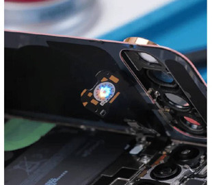 Google Pixel 11 Pro розібрали до деталей і знайшли 8 RGB-світлодіодів