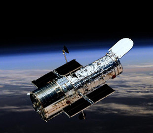Hubble відновив роботу. Інженери полагодили камеру космічного телескопа