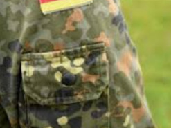 Німецькі військові не змогли збити три невідомі БПЛА над авіабазою Аннабург