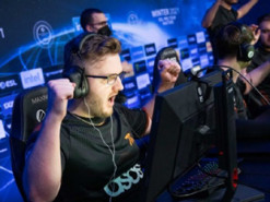 Британського гравця російської кіберспортивної команди Forze звільнили за українське гасло «Слава Україні»