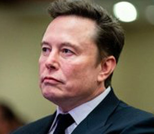 Маск виділить $1 млн на стінописи в пам’ять про вбиту в США українку Заруцьку