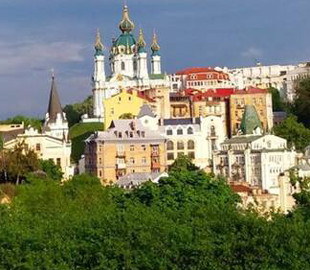 Киян запрошують на віртуальну екскурсію Замковою горою