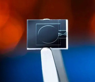 GPS буде не потрібен: вчені працюють над фотонними чипами для дронів майбутнього