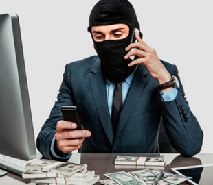 Псевдоработник банка обманул мужчину на 2 тысячи гривен