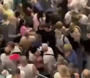 Росіяни скаржаться на колапс в аеропорту Сочі через українські безпілотники