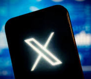 Пенсіонера в Німеччині оштрафували за пости з нацистським вітанням і не лише