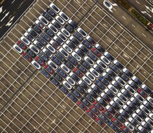 Илон Маск рассчитывает на победу над логистическими трудностями Tesla к 2023 году