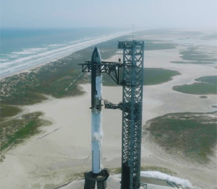 SpaceX готова відправити величезну 122-метрову ракету Starship на орбіту