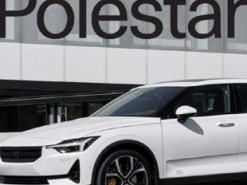 Електромобільний стартап Polestar висміяв Tesla і Volkswagen у своїй рекламі