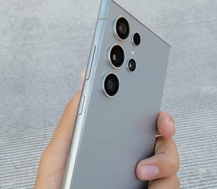 Samsung Galaxy S24 Ultra можна оглянути зі всіх сторін