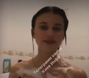 Киевская блогерша спела гимн РФ в прямом эфире и была быстро "наказана"