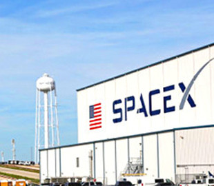 SpaceX отправила космический корабль «Дракон» в прощальный полет