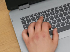 Чоловік втратив понад 60 тисяч гривень через шахрайську схему з фейковими соцвиплатами