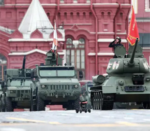 Безсилля, ганьба та пусті погрози: в західних ЗМІ оцінили "парад" росіян на 9 травня