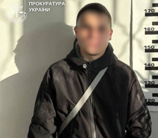 У Києві затримали двох юнаків: їх підозрюють у шахрайстві з дронами на понад 600 тис. гривень