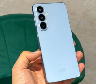 У смартфонів Samsung може злазити фарба через неправильну зарядку