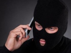 Чтобы спасти внука от тюрьмы, старушка ежедневно перечисляла деньги псевдополицейским