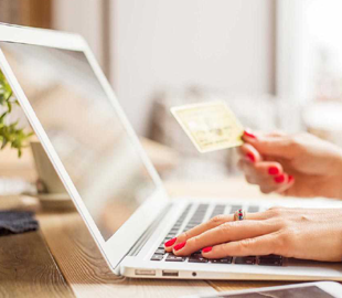 «Розвела» на гроші: жінка оформила на знайомого три онлайн-кредити