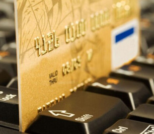 В соцсетях активизировались мошенники, которые пытаются получить данные карт украинцев