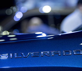 GM выпустит электрический пикап Chevrolet Silverado с запасом хода почти 650 км