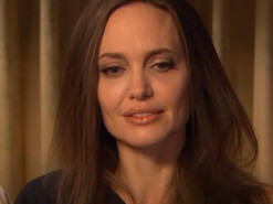 В сеть слили архивное фото молодой Анджелины Джоли: как она выглядела до популярности