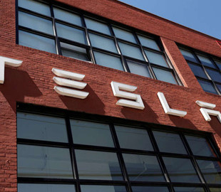 Tesla допоможе Німеччині потіснити китайські електромобілі