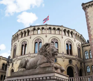 Парламент Норвегії отримав повідомлення про замінування