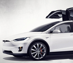 Tesla призупинить виробництво Model S і Model X