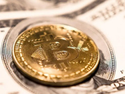 Bitcoin летить униз: що стоїть за новим обвалом крипторинку