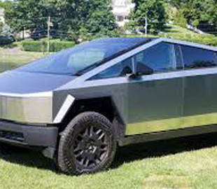 Під час аварії за участю Tesla Cybertruck загинули три людини