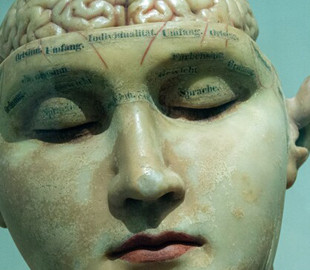 Адронный коллайдер, "Хаббл", новые галактики и строение молекул: в НАН подвели итоги 2021 года