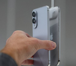 Apple випустить продовження провального смартфона